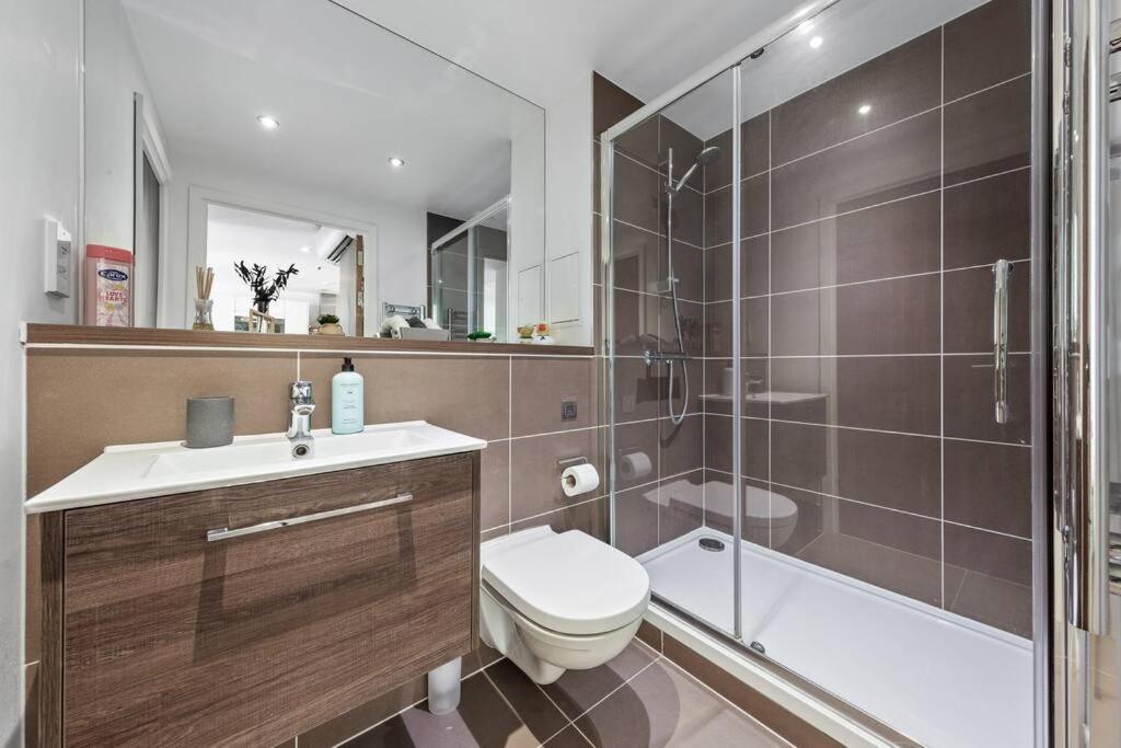Beautiful Living Sleep 7 In London Bp34 Apartment Bagian luar foto