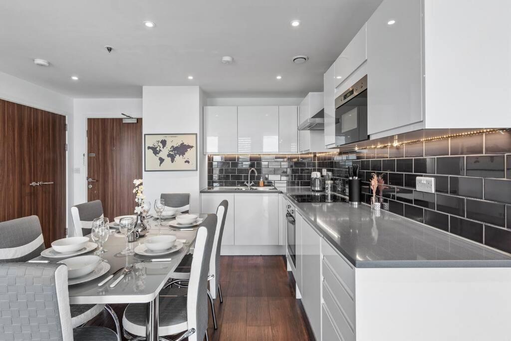 Beautiful Living Sleep 7 In London Bp34 Apartment Bagian luar foto