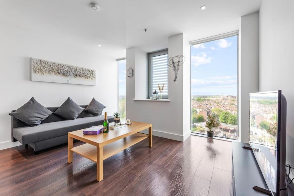 Beautiful Living Sleep 7 In London Bp34 Apartment Bagian luar foto