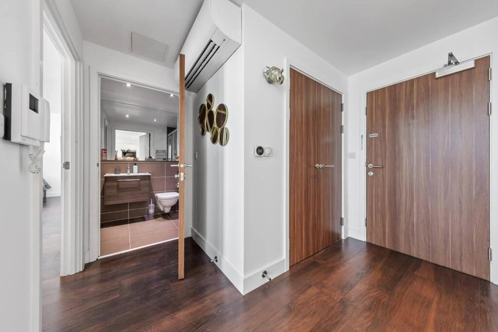 Beautiful Living Sleep 7 In London Bp34 Apartment Bagian luar foto